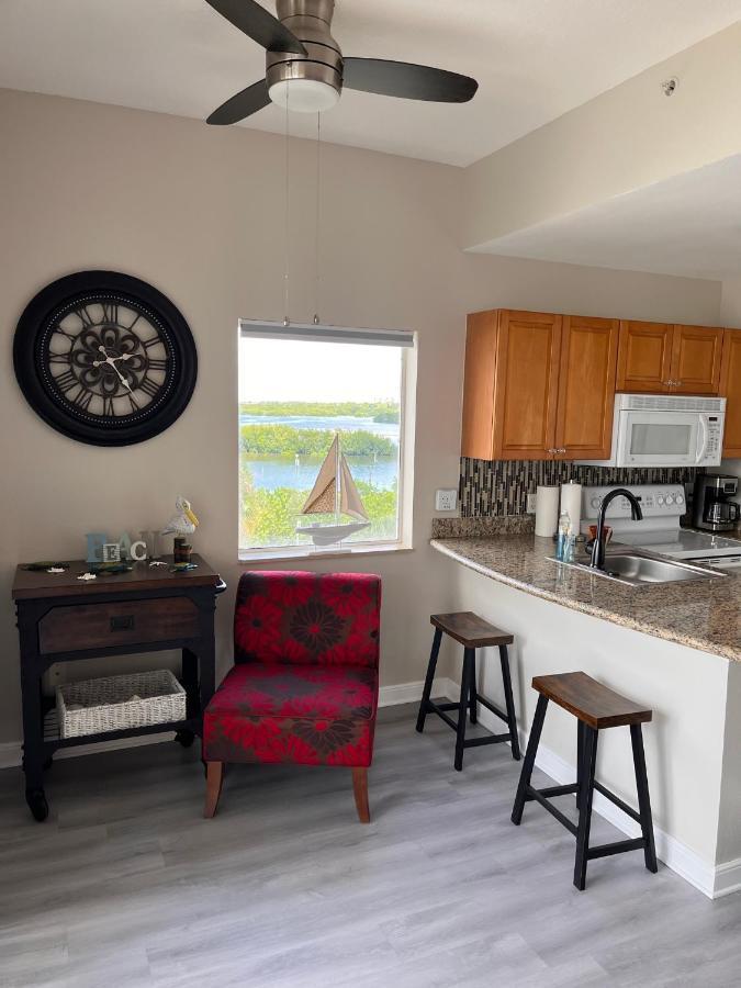 Oceanfront Luxury Condo! Mins To Beach! Rum Bar Next Door! Sankt Petersburg Zewnętrze zdjęcie